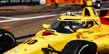 Champion Alex Palou Opens Season with Dominant March to St. Pete Win