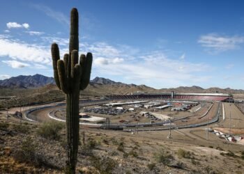 The Desert Sun Shines on IndyCar Again as the Series is Heading to Phoenix Raceway this Weekend