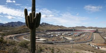 The Desert Sun Shines on IndyCar Again as the Series is Heading to Phoenix Raceway this Weekend